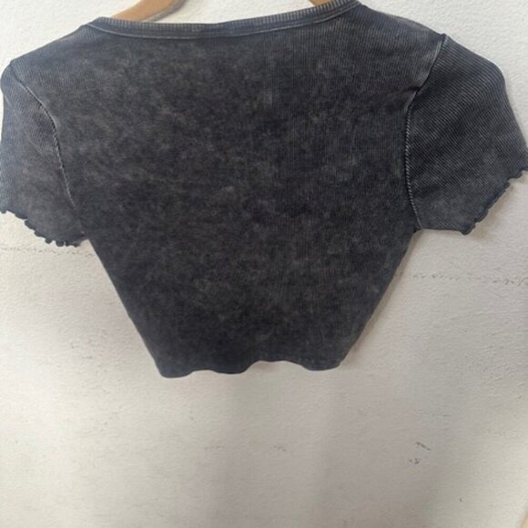 Wild Fable Women's Small Crop Top Black Ribbed Short Sleeve V-Neck Twist-Front - Picture 2 of 5